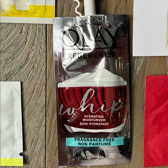 Cetaphil Cleanser Travel & 25 Various Skin Body Hair Makeup Samples Red/Pink Bag - Picture 5 of 16